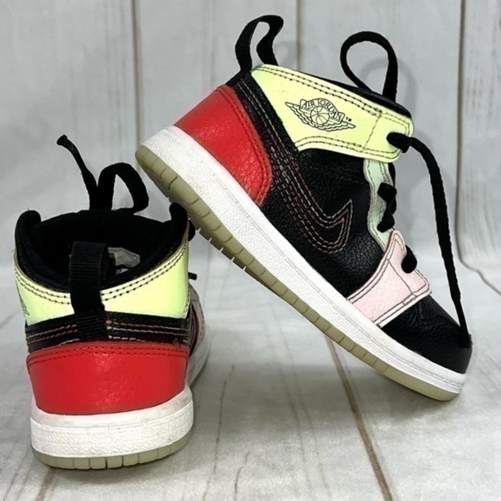 Nike Air Jordan 1 Mid SE PS 'Glow in the Dark' AV5172-076